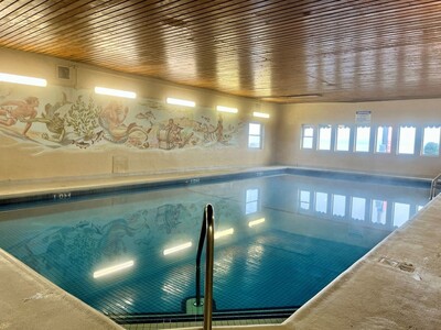 Link to: /pages/hydrotherapy-pool